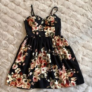 Target floral dress size small